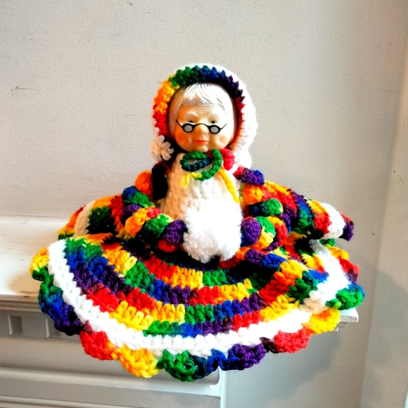 Vintage handmade Mrs. Claus pride rainbow 🌈 Christmas 🎄 tree topper figurine - Picture 1 of 9